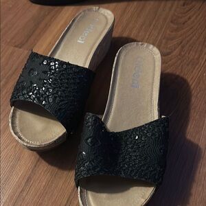 Black sparkling Sandals with Contoured Sole